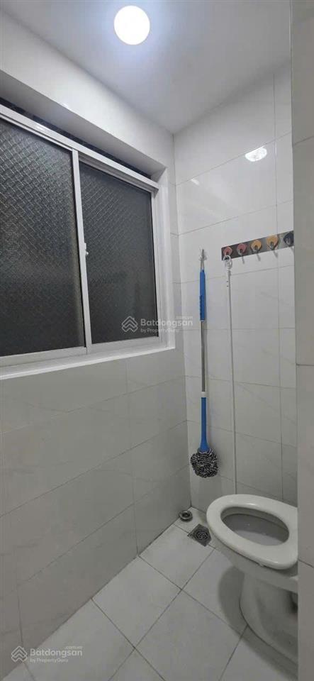 Cần bán gấp chung cư thang bộ nguyễn kim q10,lôb ,thang bộ lầu 2
