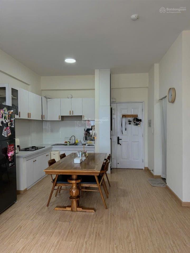 Cần bán căn hộ lê thành block b bình tân diện tích 68m2, 2 phòng ngủ, 1 wc nhà rộng thoáng mát