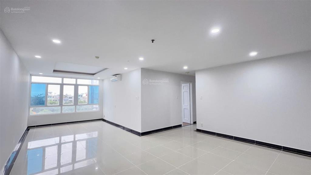 Bán căn hộ giai việt tạ quang bửu