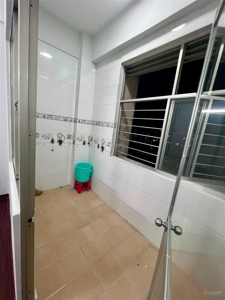 Cần bán gấp cao ốc b ngô gia tự