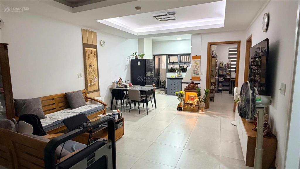Cần cho thuê căn hộ h2 hoàng diệu quận 4