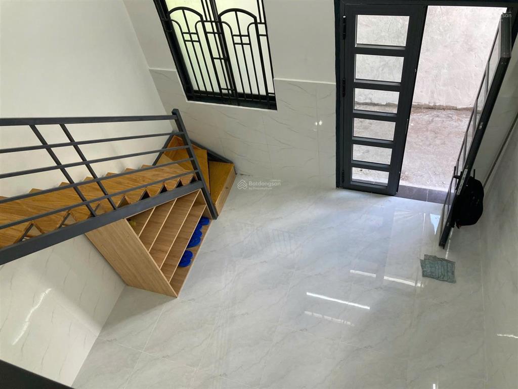Cần bán nhà hẻm đường mễ cốc, phường 15 quận 8