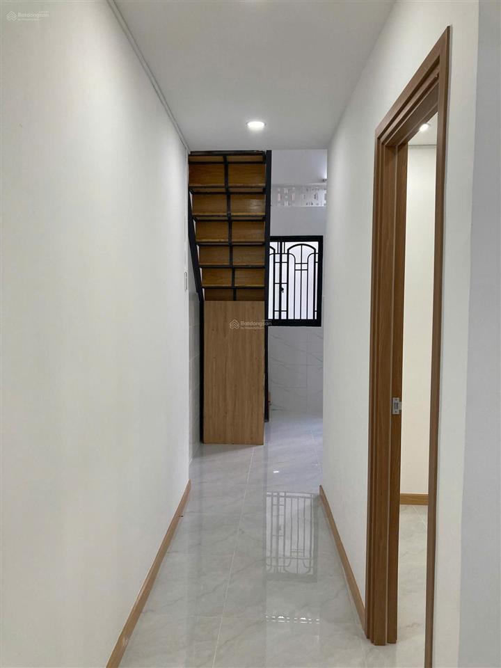 Cần bán nhà hẻm đường mễ cốc, phường 15 quận 8