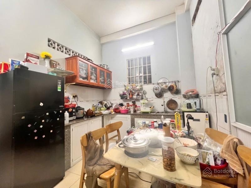 Bán nhà 3 tầng xe hơi ngay hoàng diệu 2 chỉ 5.7 tỷ