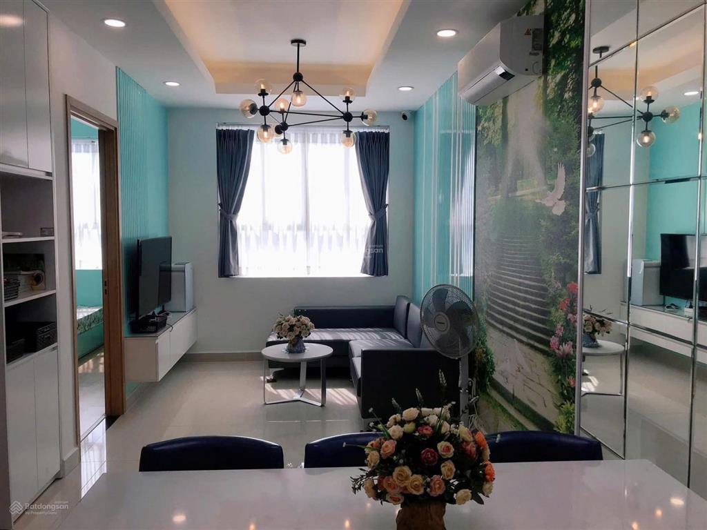 Bán căn 2pn 2wc diện tích 64.5m2 chỉ 4.2 tỷ view hồ bơi