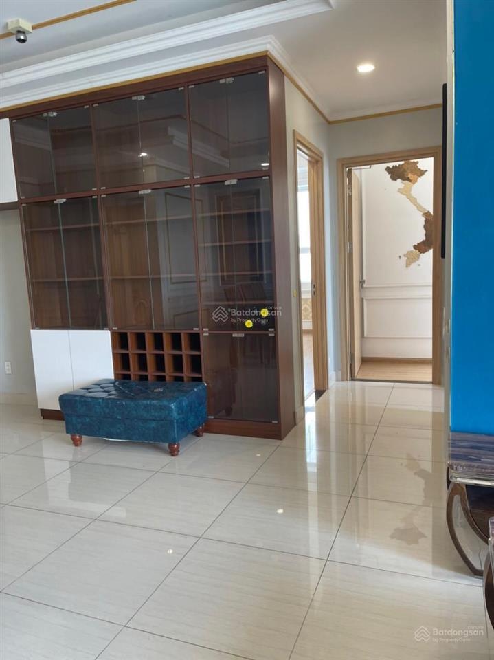 Chủ nhà cho thuê căn 3pn có máy lạnh giường tủ rộng 90m2 góc 2 mặt