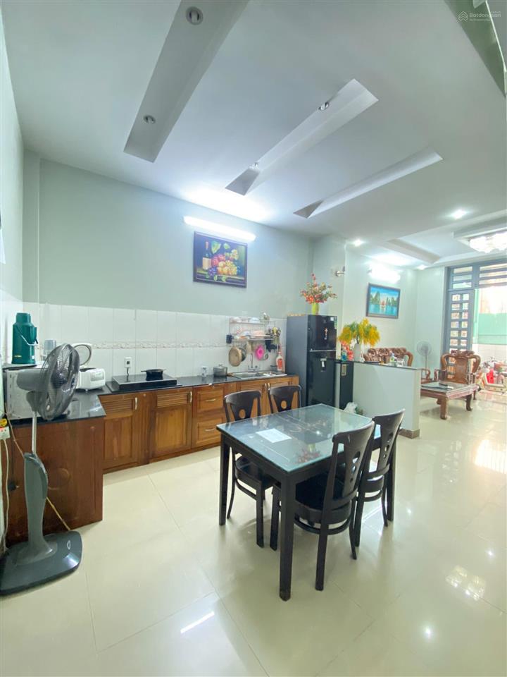Nhà 2 tầng diện tích 76m² xe hơi gần hoàng diệu 2 chỉ 6.8 tỷ