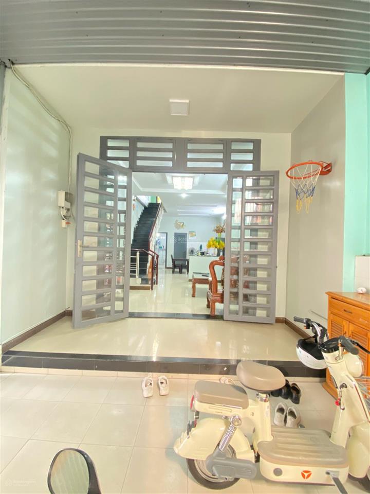 Nhà 2 tầng diện tích 76m² xe hơi gần hoàng diệu 2 chỉ 6.8 tỷ