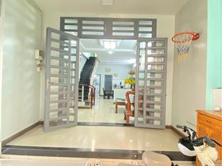 Nhà 2 tầng diện tích 76m² xe hơi gần hoàng diệu 2 chỉ 6.8 tỷ