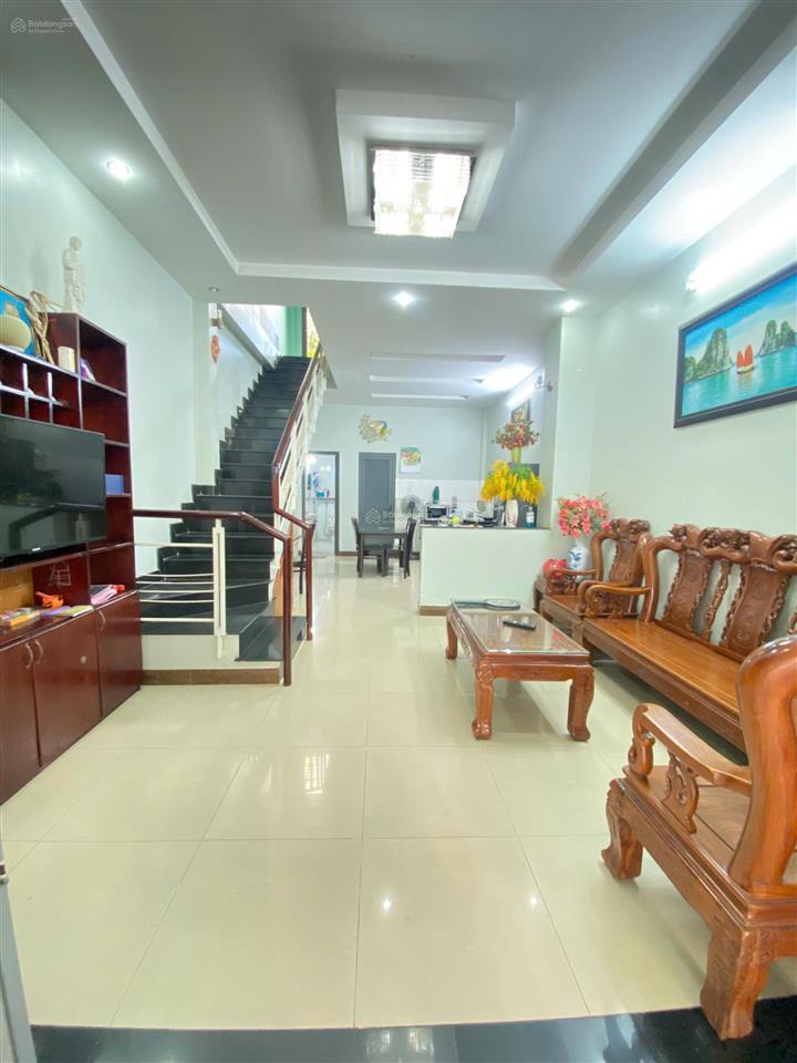 Nhà 2 tầng diện tích 76m² xe hơi gần hoàng diệu 2 chỉ 6.8 tỷ