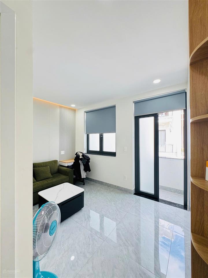 Nhà 3 tầng 79m² siêu đẹp đường 5m xe tải ngộp ngân hàng cần bán nhanh