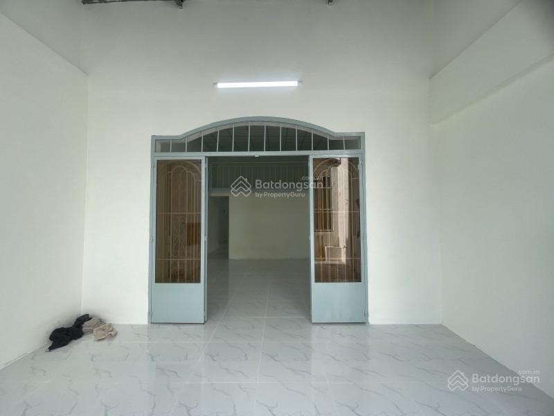 Cho thuê nhà 80m2 2pn có sân đường chỉ 6tr/tháng