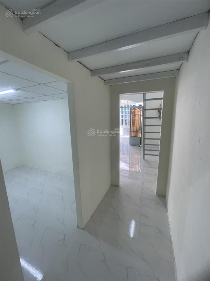 Cho thuê nhà 80m2 2pn có sân đường chỉ 6tr/tháng
