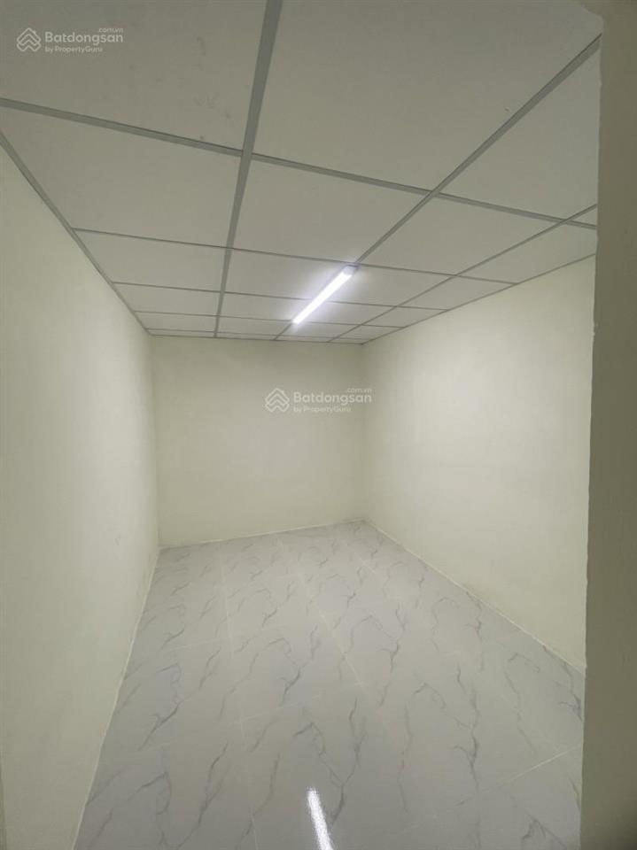 Cho thuê nhà 80m2 2pn có sân đường chỉ 6tr/tháng