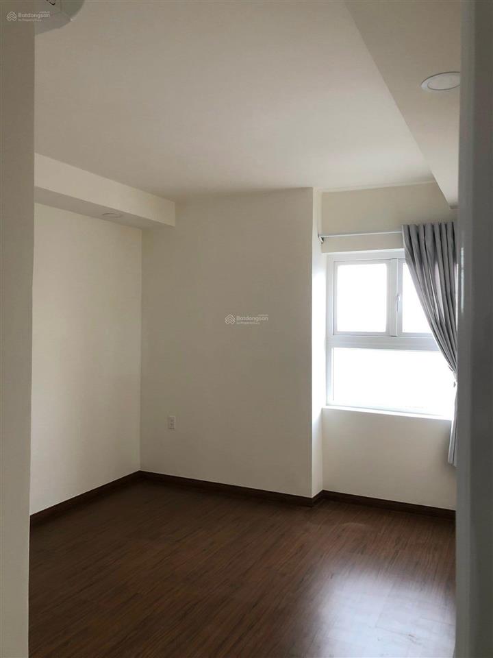 Bán căn góc 72m2 tầng trung view thành phố cực đẹp
