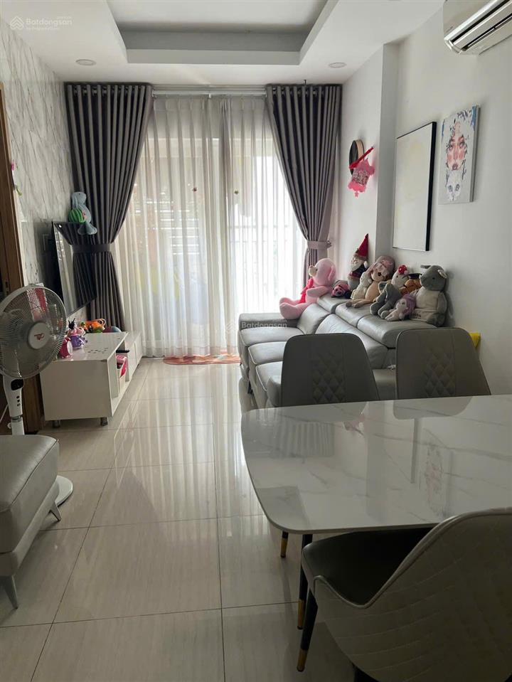 Căn góc 2pn 2wc view hồ bới landmark cực đẹp chỉ 4.3 tỷ full nội thất