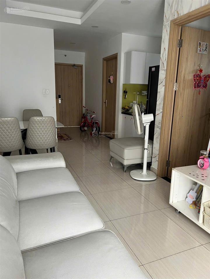 Căn góc 2pn 2wc view hồ bới landmark cực đẹp chỉ 4.3 tỷ full nội thất