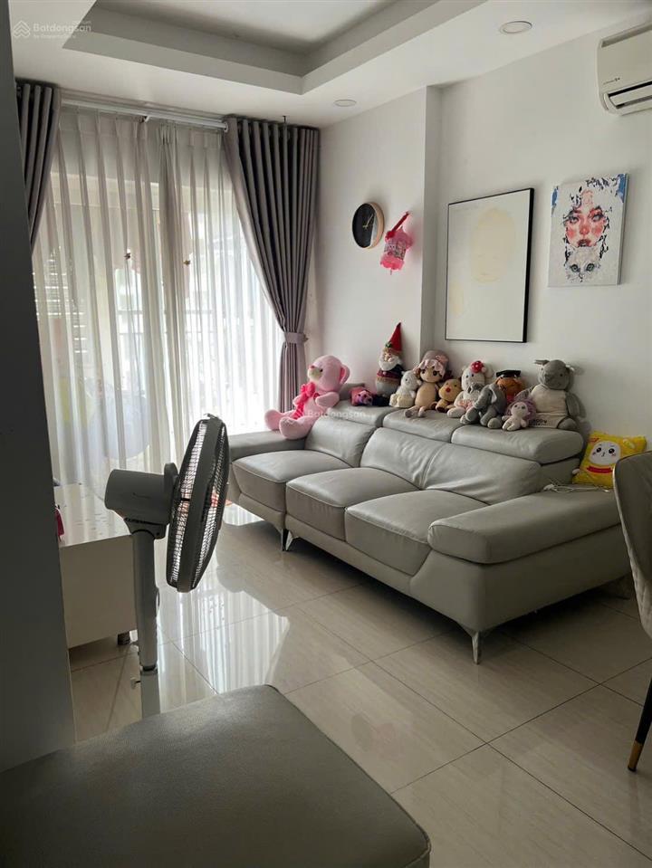 Căn góc 2pn 2wc view hồ bới landmark cực đẹp chỉ 4.3 tỷ full nội thất