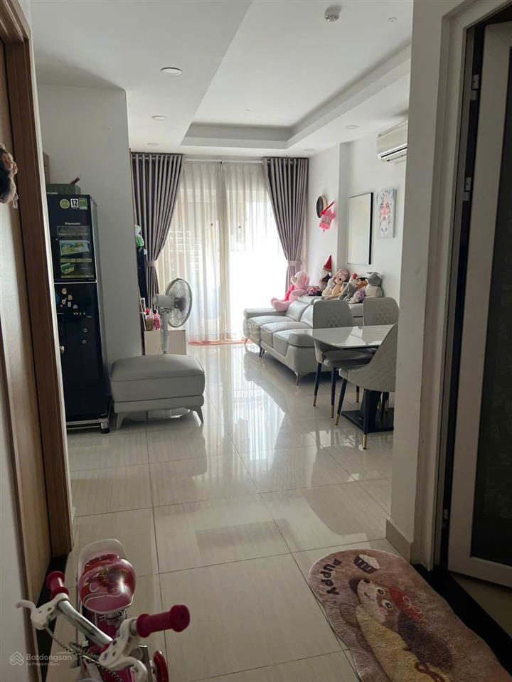Căn góc 2pn 2wc view hồ bới landmark cực đẹp chỉ 4.3 tỷ full nội thất