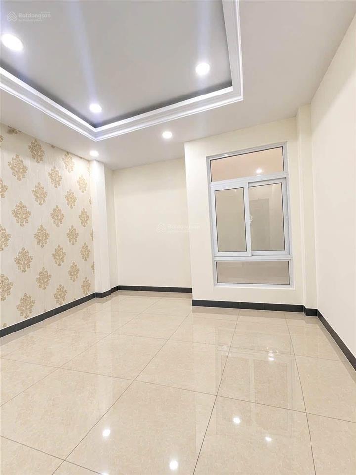 Giảm 300tr bán nhanh nhà 3 tầng gần vành đai 2