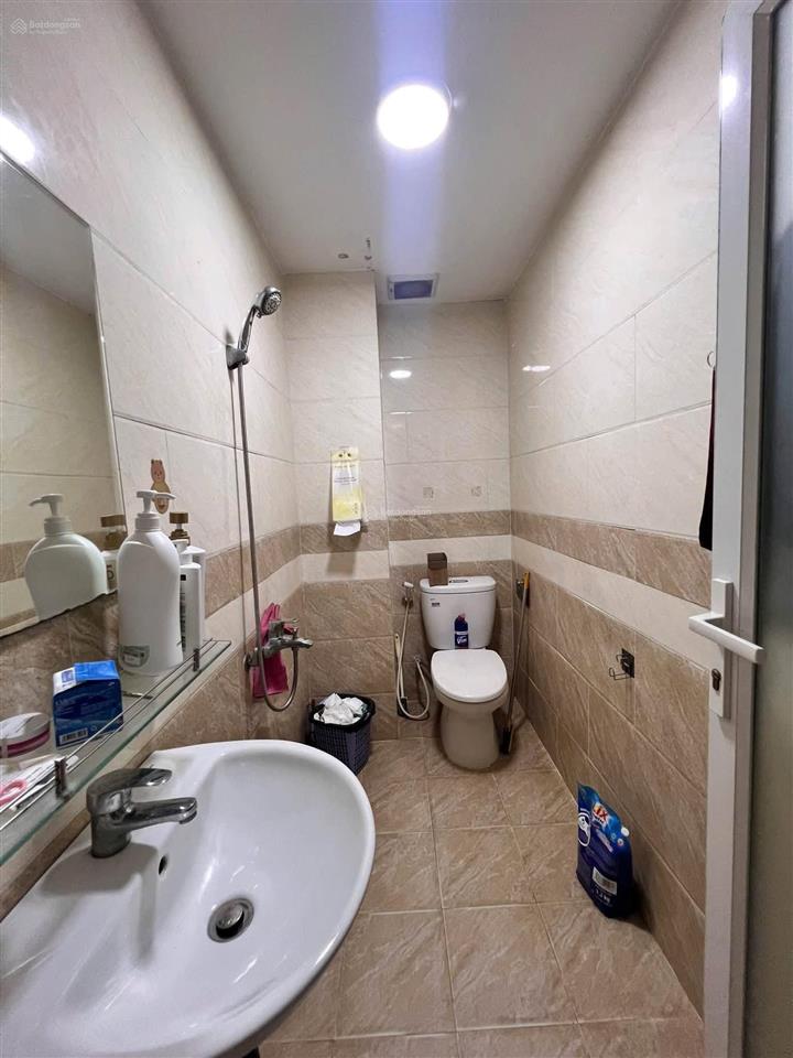 Giảm 300tr bán nhanh nhà 3 tầng gần vành đai 2