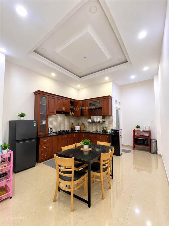 Giảm 300tr bán nhanh nhà 3 tầng gần vành đai 2