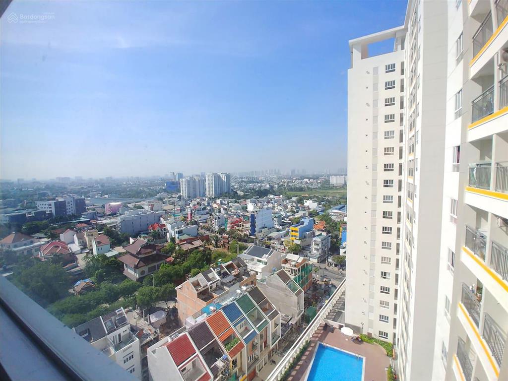 Căn góc 2pn 2wc view hồ bới landmark cực đẹp chỉ 4.3 tỷ full nội thất
