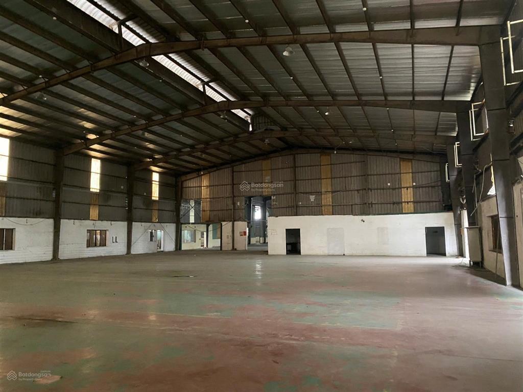Kcn ngọc hồi  cơ hội vàng  thuê kho xưởng . dt 270 m2, 1209m2