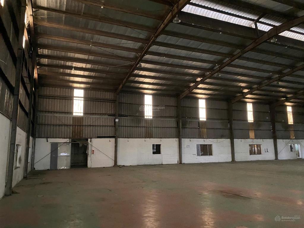 Kcn ngọc hồi  cơ hội vàng  thuê kho xưởng . dt 270 m2, 1209m2