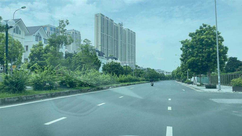 Cho thuê căn bt dương nội, gần công viên thiên văn học, hồ điều hòa, giá cạnh tranh thị trường