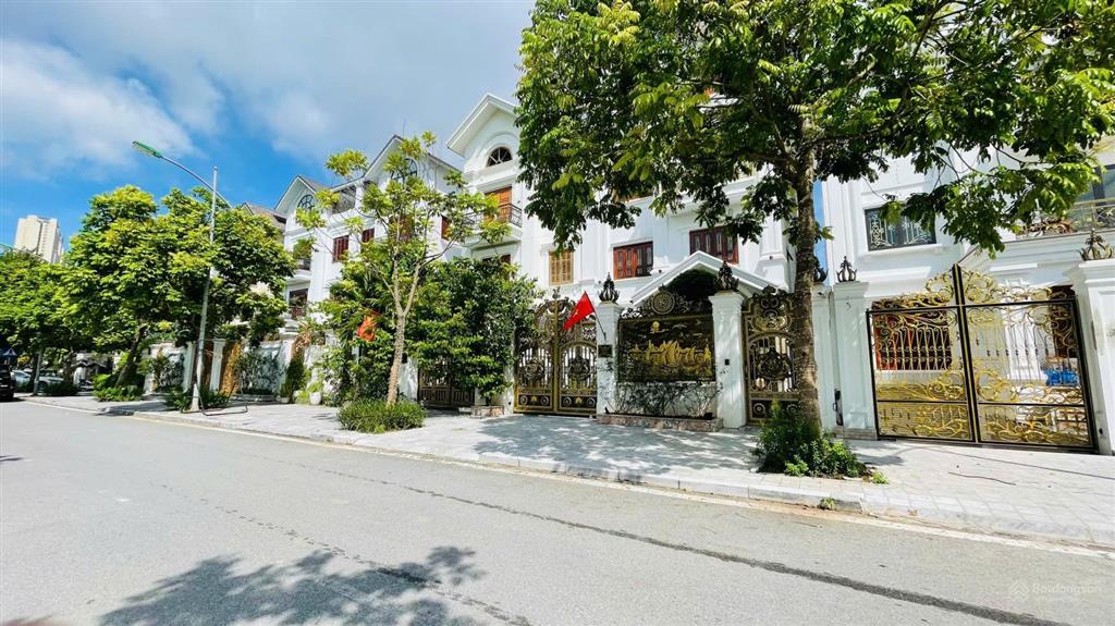 Bán biệt thự an khang, 225 m, view đẹp, pháp lý sổ đỏ. giá tốt thị trường,  0976 883 ***.