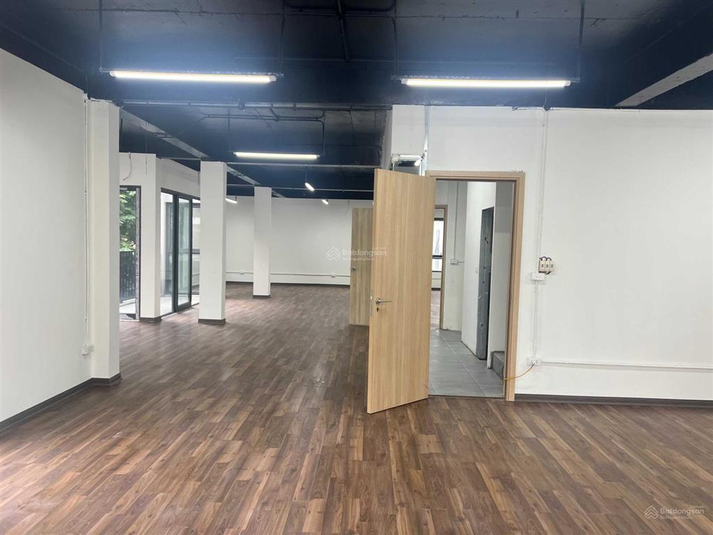 Bán biệt thự dương nội, cận hồ, view vườn hoa đường đôi 180m2, giá rẻ
