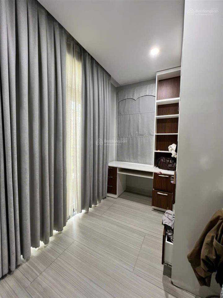 Biệt thự 5 tầng khu đặng thùy trâm, p. 13, bình thạnh. dt 15x16 cn 240m2 đường rộng thông chỉ 32tỷ