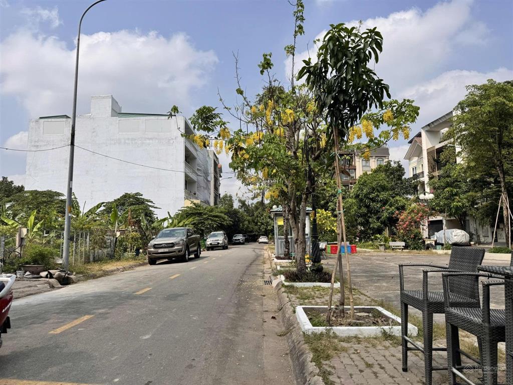 Bán đất mt đường 37 khu ven sông trần não, quận 2. dt 7,5x19 cn 140m². xây mới hầm 4 tầng  34 tỷ
