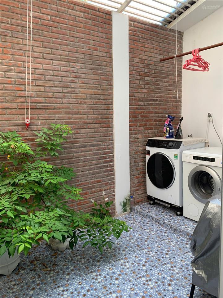 Bán nhanh căn nhà đẹp khu quốc hương  thảo điền.dt 5,5x24 cn 120m2 có 2 lầu oto vào nhà chỉ 23 tỷ