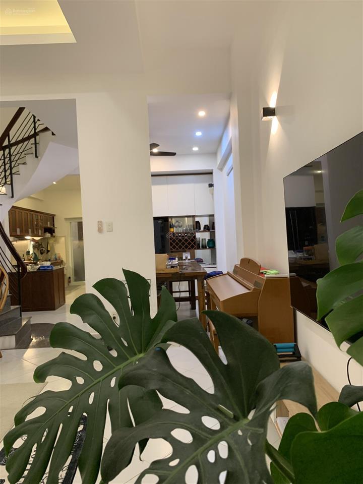 Bán nhanh căn nhà đẹp khu quốc hương  thảo điền.dt 5,5x24 cn 120m2 có 2 lầu oto vào nhà chỉ 23 tỷ