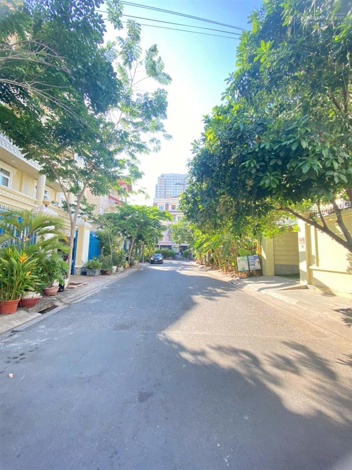 Rẻ hơn thị trường 20 tỷ. bán tòa chdv thảo điền 15x20 hầm 6 tầng dòng tiền 200tr/th gía tốt 95 tỷ