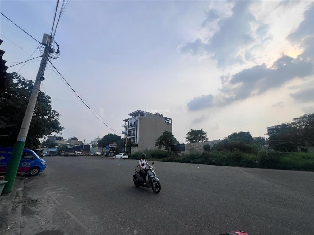 Chủ gửi các lô đất mặt tiền trục chính dd5 đường 30m kdc an sương, quận 12, dt 4x25m giá chốt 11 tỷ