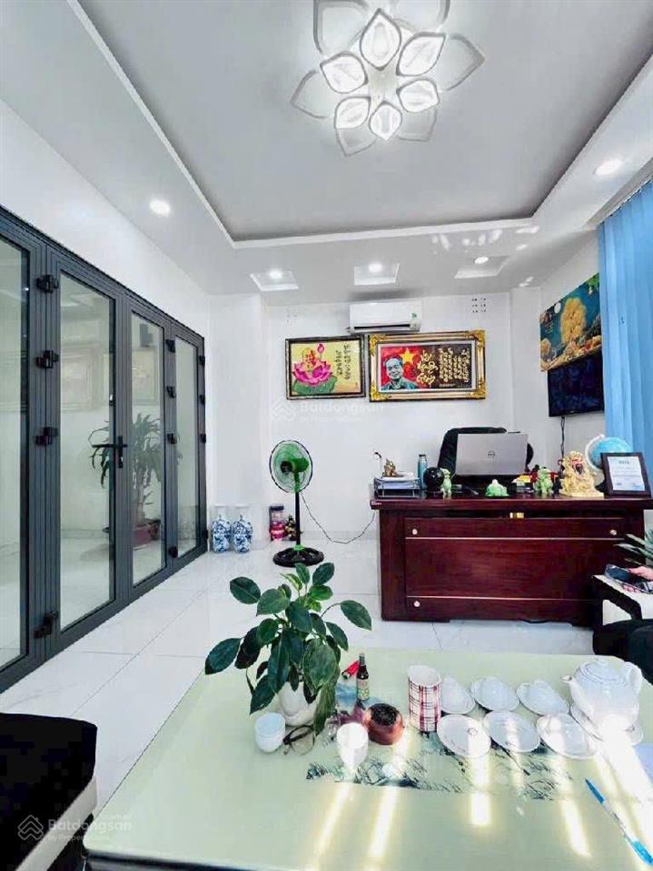 Bán nhà ngay góc đường số 11a vành đai tây  lương định của, quận 2. dt 5x20 hầm 4 tầng chỉ 28 tỷ