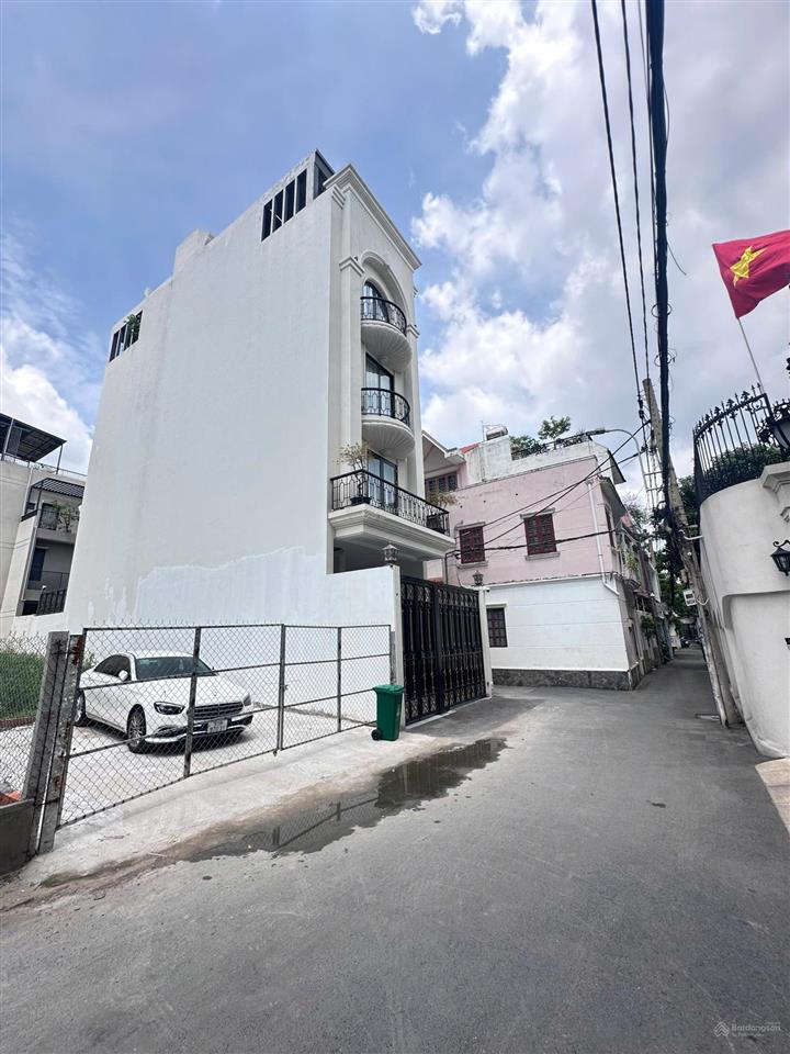 Bán đất xây hầm 6 tầng mt 18 đường số 46, thảo điền q2. dt 6x26 nở hậu 6.8m cn 159m2 giá chỉ 35 tỷ