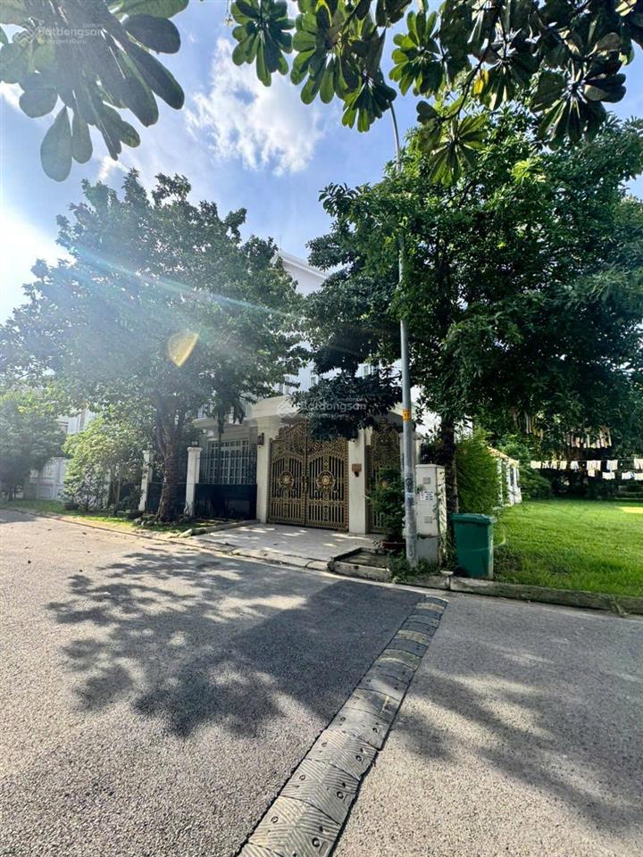 125 tỷ  biệt thự cực đẹp khu compound thảo điền 2 đ. nguyễn văn hưởng. dt 15x24 cn 352m2 4 tầng.