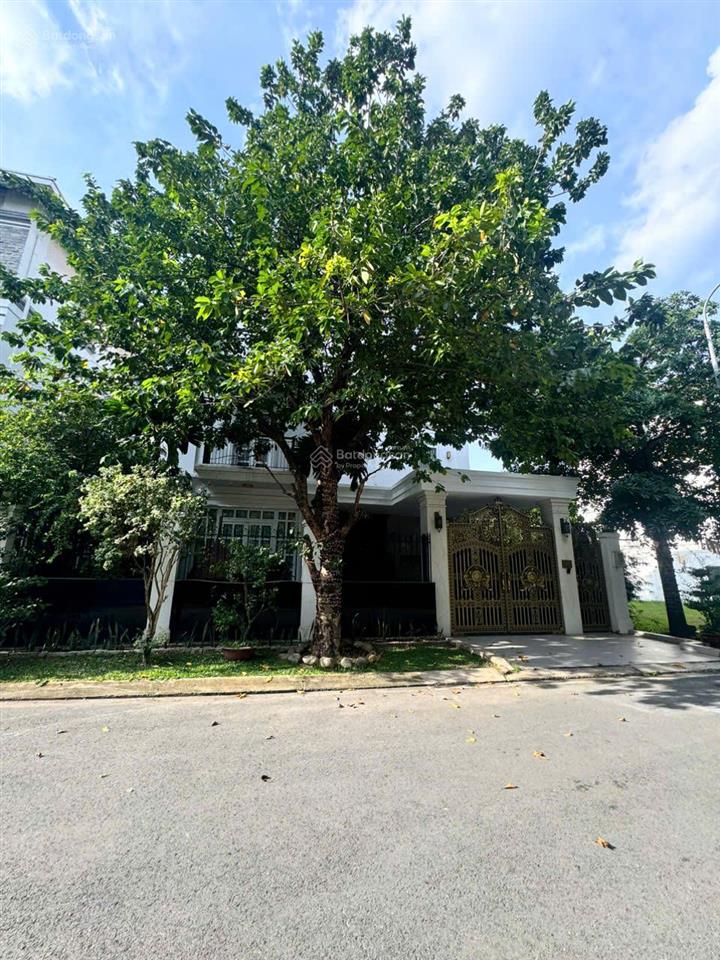 125 tỷ  biệt thự cực đẹp khu compound thảo điền 2 đ. nguyễn văn hưởng. dt 15x24 cn 352m2 4 tầng.