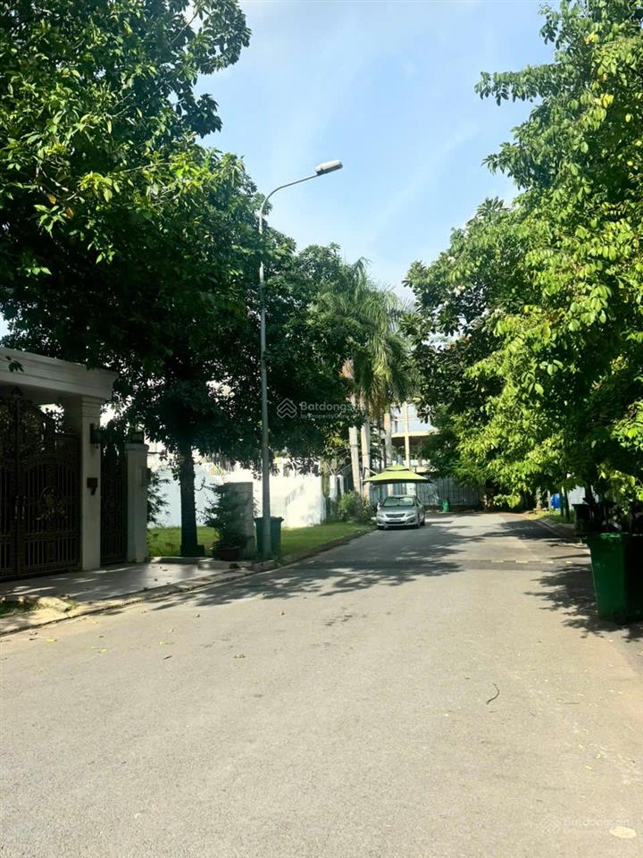125 tỷ  biệt thự cực đẹp khu compound thảo điền 2 đ. nguyễn văn hưởng. dt 15x24 cn 352m2 4 tầng.