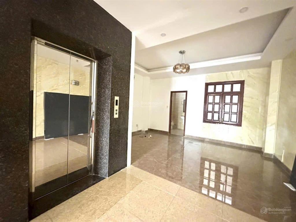 Nhà mặt tiền kinh doanh ngay phạm huy thông  lê đức thọ (5,2x22m) 5 tầng có hầm thang máy 7pn. 8wc