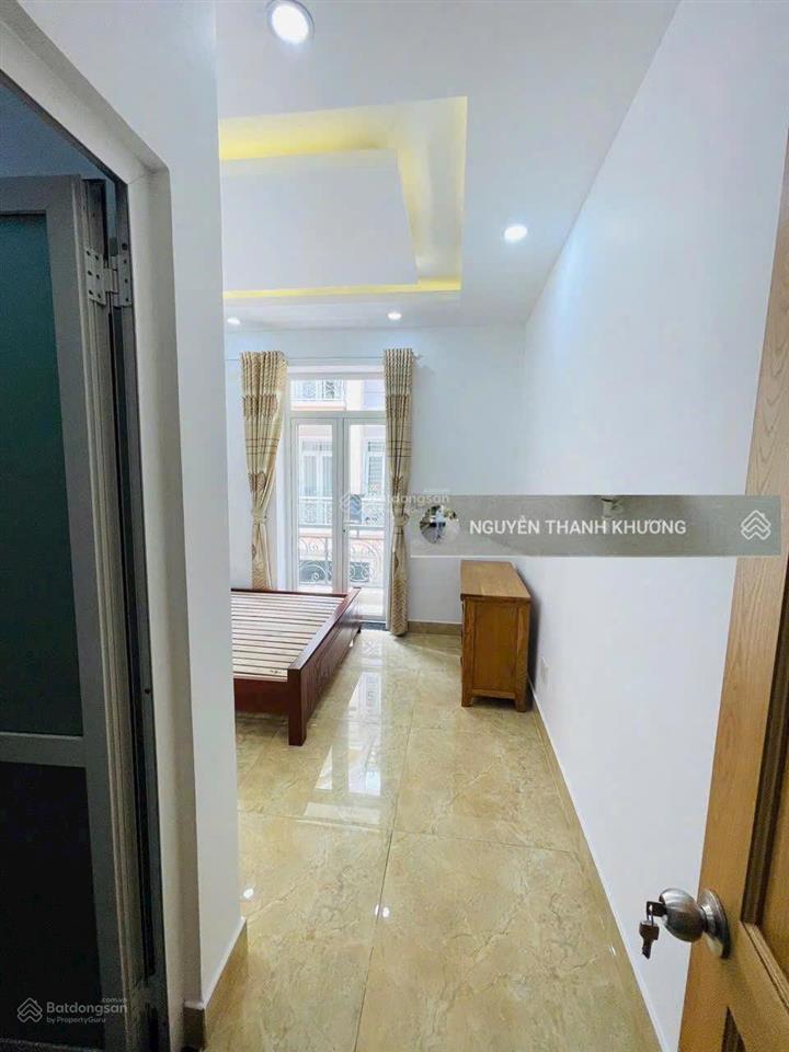 Cho thuê nhà phố đồng bộ 4x15m 3lầu st 4pn.5wc sẵn nội thất dương quảng hàm 17tr
