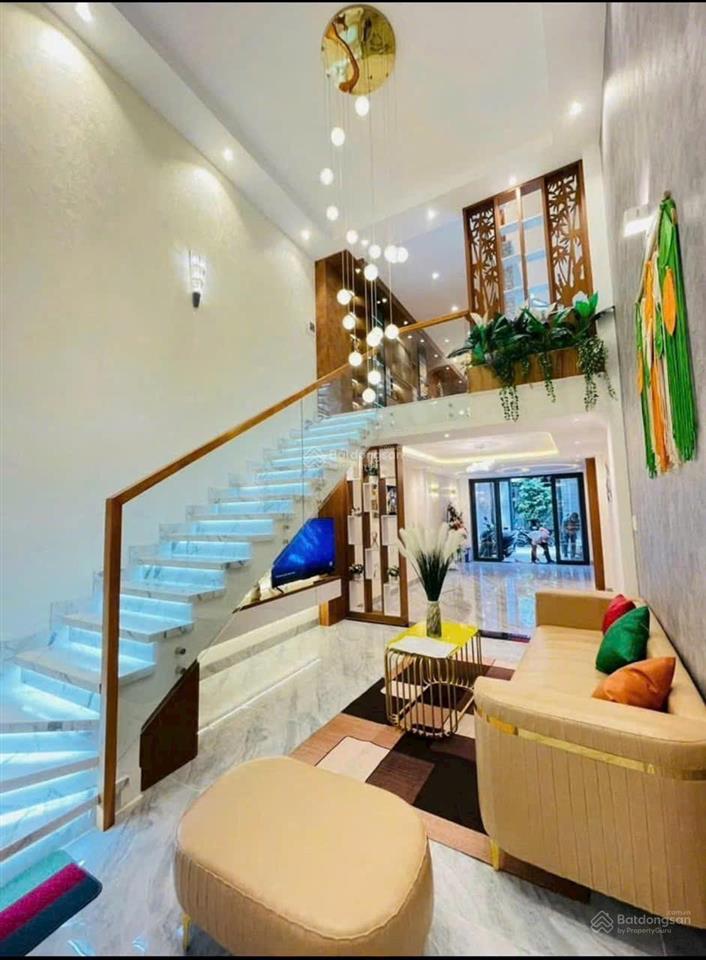 Cho thuê siêu phẩm hxt thông ô tô ngủ trong nhà 4x17m 1 lửng 3 lầu 4pn 6wc full nt 331/phan huy ích