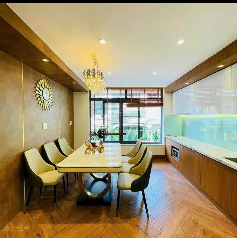 Cho thuê siêu phẩm hxt thông ô tô ngủ trong nhà 4x17m 1 lửng 3 lầu 4pn 6wc full nt 331/phan huy ích