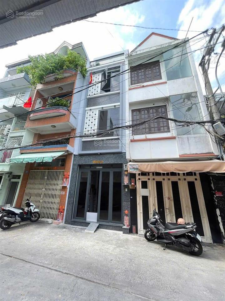 Bán nhà hẻm 7m lạc long quân, trệt 2 lầy đúc 4pn, sổ hồng giá 6.3 tỷ tl