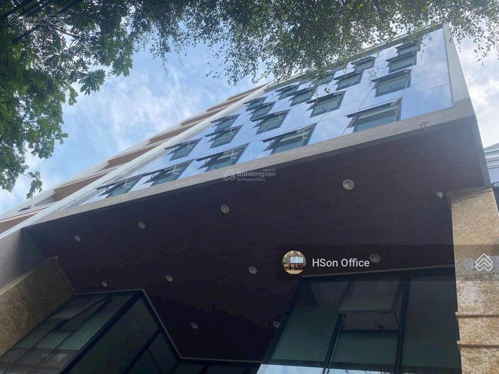 Văn phòng phú nhuận cần cho thuê, diện tích 170m2. tòa nhà mới view kính, hiện đại!