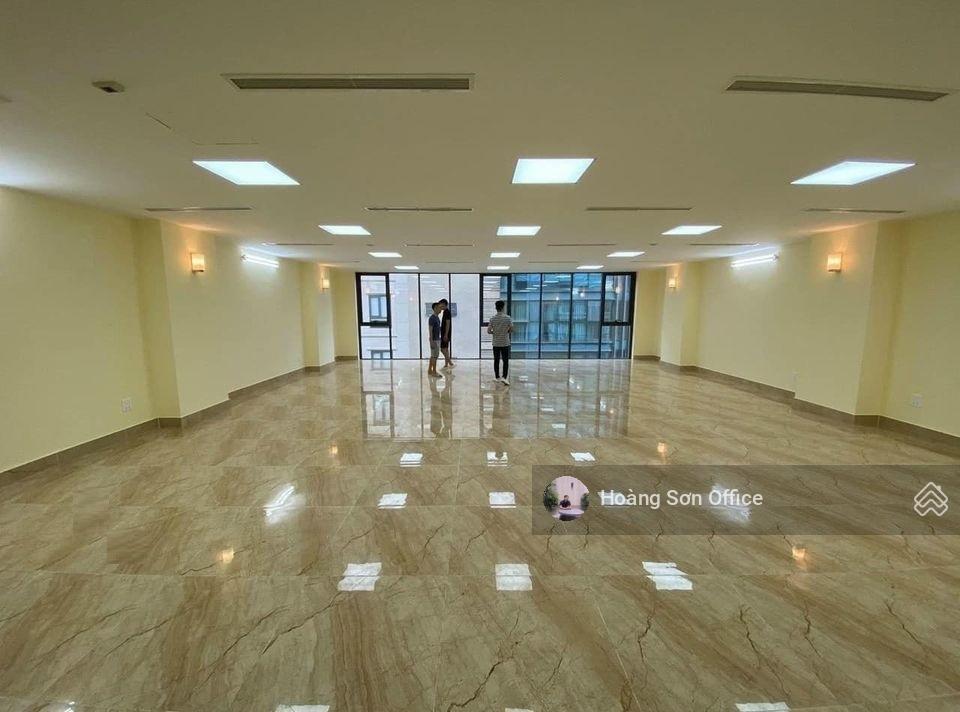 Cho thuê văn phòng đường d5, phường 25, bình thạnh dt sàn 120m2, trống suốt, chính chủ cho thuê